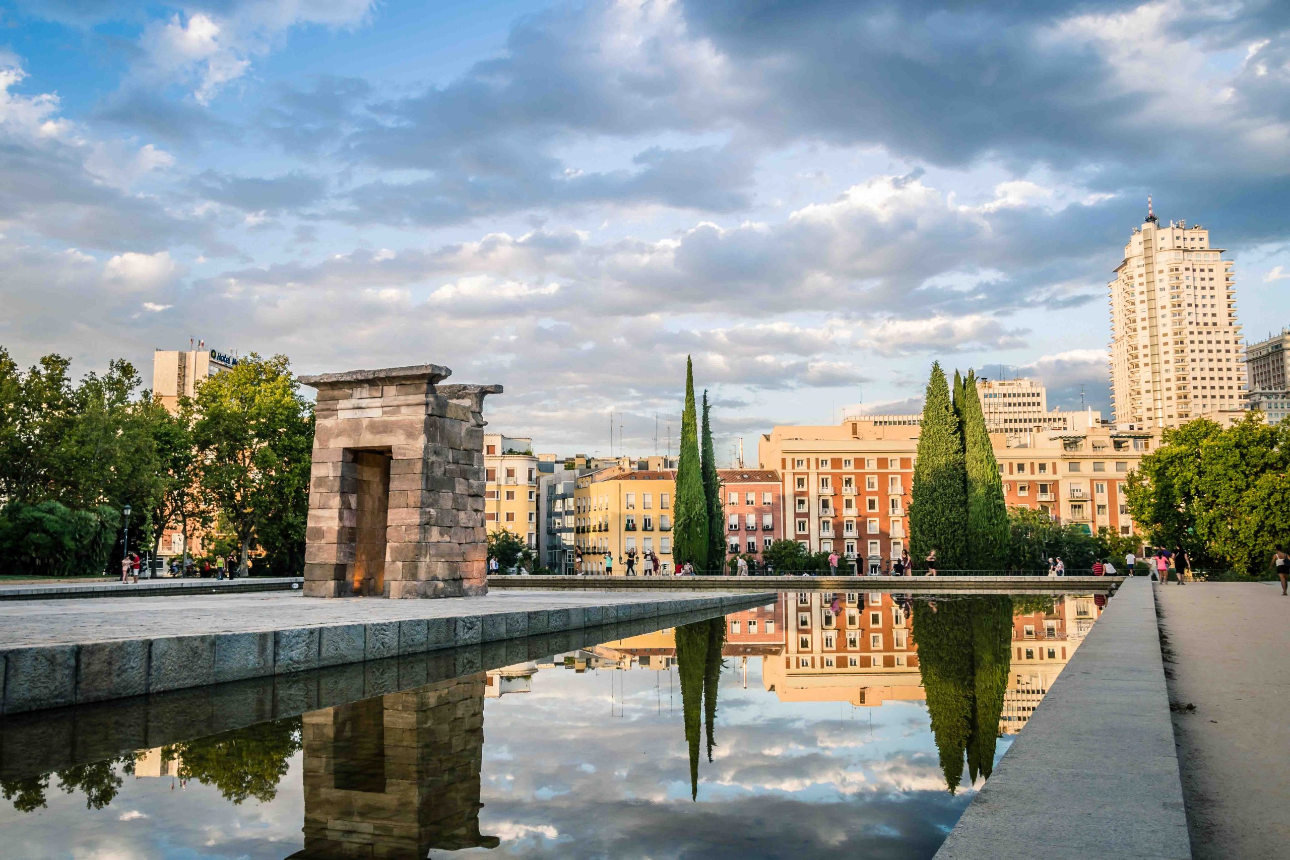 Templo de Debod en Madrid. Atardecer