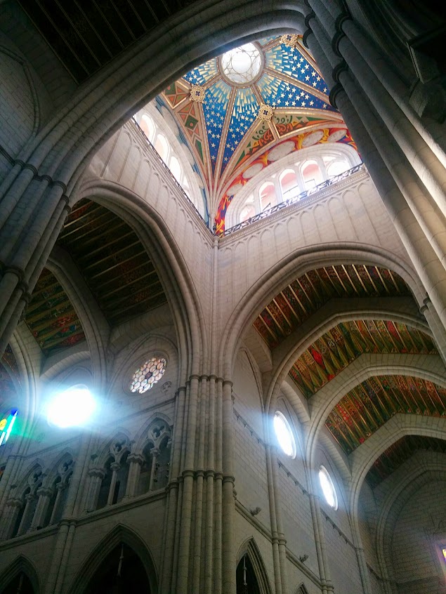 Interior Catedral de La Almudena