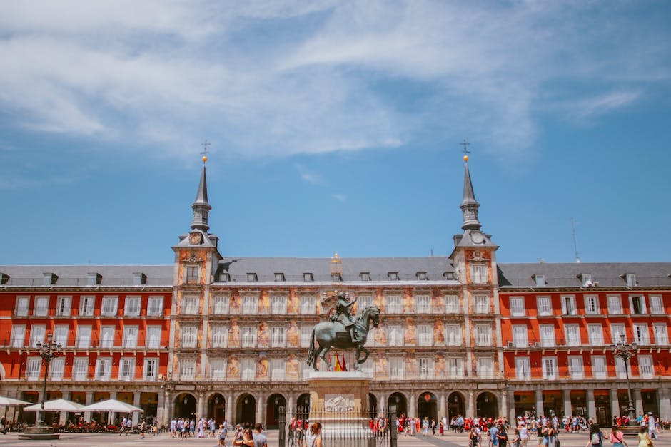 Explorando Aranjuez: Las Maravillas de Visitar la Ciudad Real Cerca de Madrid